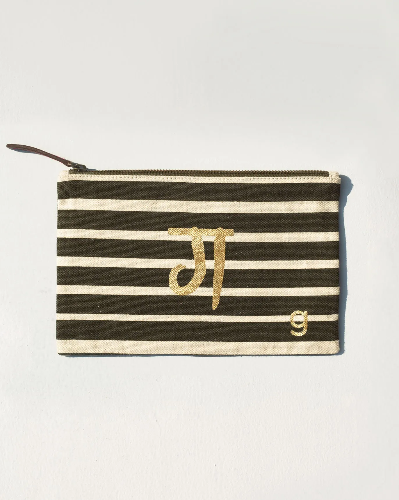 Alphabet G Pouch