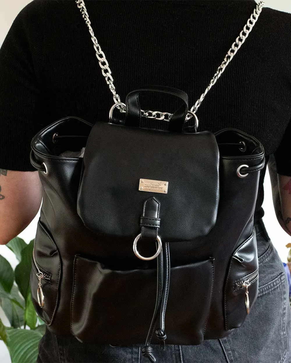 Backpack - Plain Black W/ Chain Straps Sv