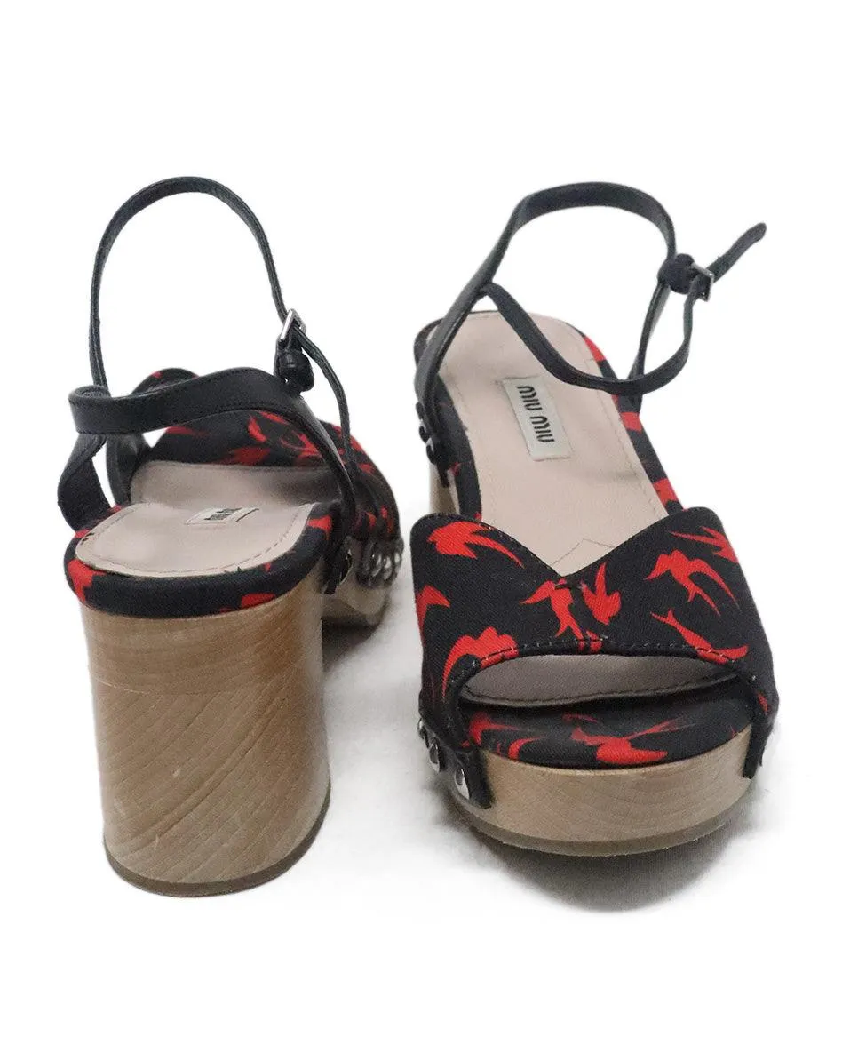 Miu Miu Black & Red Print Wood Sandals sz 6.5