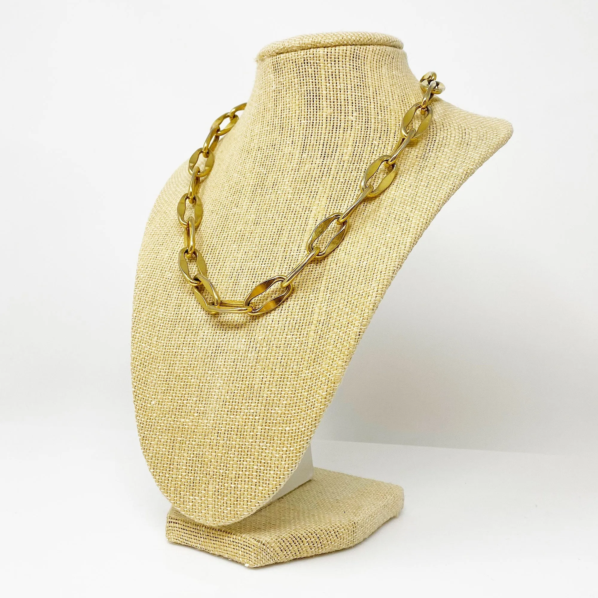 WARWICK elongated link gold chain necklace